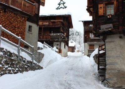 Le village de Grimentz enneigé